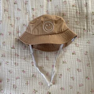 Kids Tan Smile Bucket Hat with Chin Strap